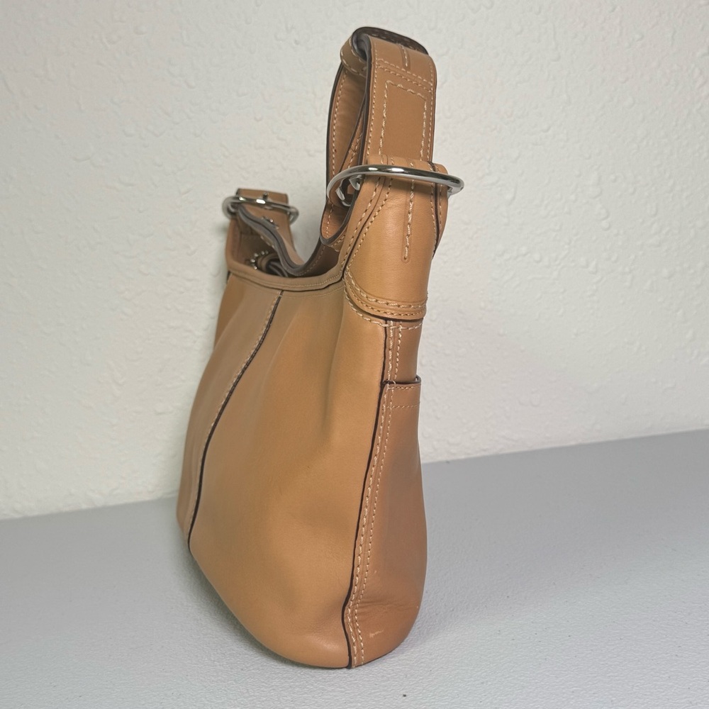 Coach Light Brown Leather Shoulder Bag Adjustable Strap - Picture 4 of 16